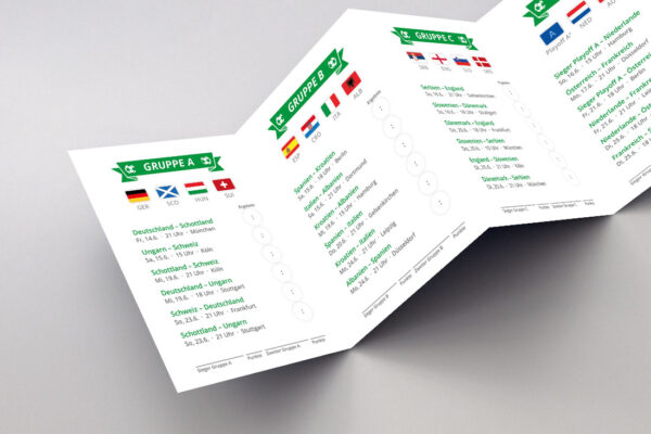 Pocketplaner als Werbeartikel zur EM 2024 mit dem Spieplan Flag in gruen